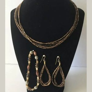 🌻2/$10 or 4/$20 Necklace, earring, bracelet set